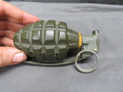 WWII US MILITARY MARK 2 HAND GRENADE-ORIGINAL-GREAT PAINT