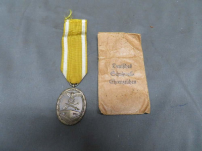WWII GERMAN WEST WALL MEDAL W/ ENVELOPE-ORIGINAL