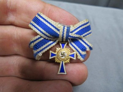 WWII GERMAN MINIATURE GOLD MOTHER’S CROSS-ORIGINAL-VERY NICE